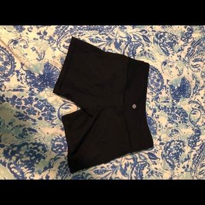 Lululemon spandex shorts size 4